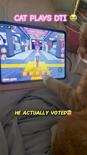 My CAT Actually PLAYED DRESS TO IMPRESS... #roblox #dresstoimpress