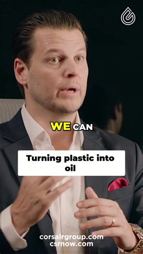 Plastic to Oil: Pyrolysis Explained Our advanced pyrolysis process transforms plastic waste using controlled, oxygen-free heat. As the plastic is heated, it releases flammable gases that are captured and reused to power the system, making the process largely energy self-sufficient. Electricity is only used to rotate the reactor engines. The remaining vapor is condensed into pyrolysis oil — our Liquid Gold — ready to re-enter the production cycle. No burning. No waste. Just circular innovation. F