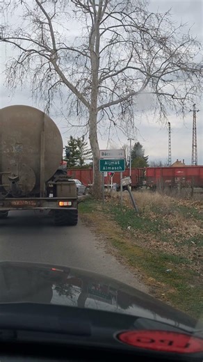 RCH Hercules Bácsalmás mellet halad át EAS kocsikkal