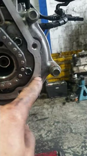 D4CB engine camshaft timing chain marks