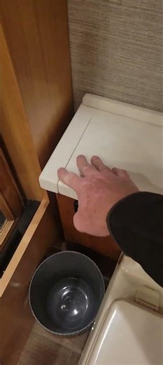 2022 Tiffin Phaeton..how to remove this?