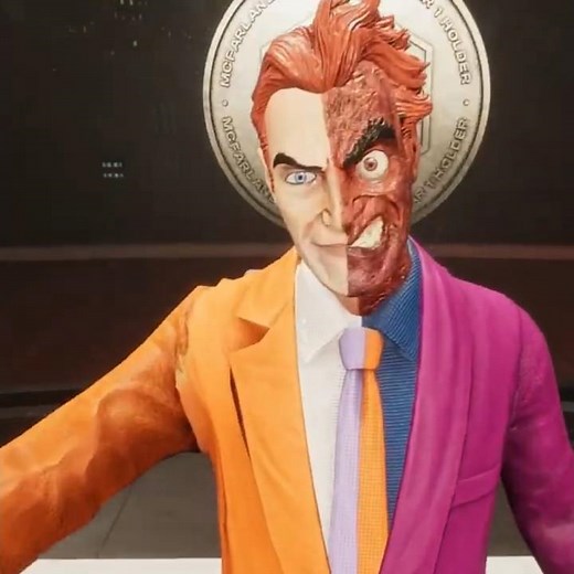 McFarlane Toys - Two-Face - Silver Age - DC Direct Phyigital - Wave 4