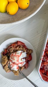strawberry rhubarb crisp 🍓 follow @everything_delish for more summer recipes! xx Summer Rhubarb Crisp Serves 4-6 Ingredients Filling 3 cups strawberries, quartered 2 cups rhubarb, cut into 1-inch cubes 1 tsp lemon juice 1 cup white sugar 1 tbsp cornstarch Crisp 2 cups oats 1 cup almond flour 1 cup brown sugar 1 tsp cinnamon 1 pinch salt 2 sticks unsalted butter, melted Directions 1. Preheat oven to 350°F (175°C). Lightly grease an 8x8 or similar-sized baking dish. 2. Make the filling: In a larg