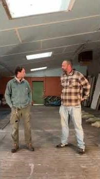 🪵🧱⚒️ Voici la première version de notre matériauthèque, installé dans une ancienne porcherie.