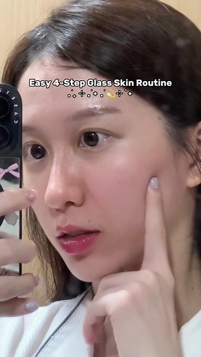 Retinol panthenol combo makes so much sense. Retinol is great for cell proliferation, but can be drying. The panthenol cream then comes in to boost the hydration that your skin needs, significantly ✨PERFECT✨ @somebymi.official #somebymi #glassskin #retinol #koreanskincare #skincareroutine #skinbarrierrepair #moisturizer #sensitiveskin #skincaretips #nightskincareroutine #panthenol #vegan