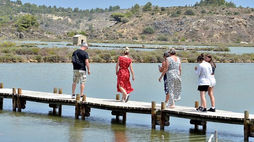 L'été dans l'Aude :  balades sur les pontons de Peyriac-de-mer
