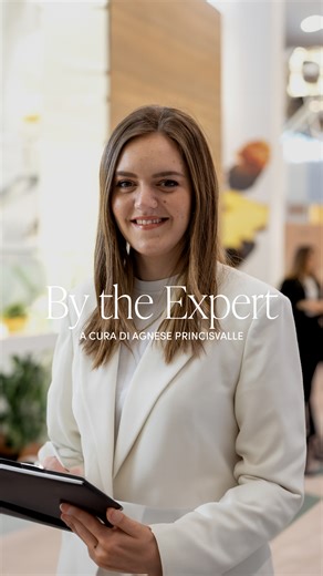 How should you apply Lotion Concentrée for the best results? Our expert has the answers. Agnese, a Junior Brand Manager at Medavita, shares the proper steps for using Lotion Concentrée ampoules—an intensive treatment for hair loss:* - How do you safely open the ampoule? - What is the best technique for applying the product to your scalp? - How can you massage your scalp to promote better hair growth? If you have any other questions about the application process, leave them in the comments below!