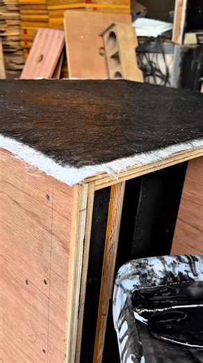 resin application #resin #woodworking #speakerbox #fblifestyle #tutorial | Joko Siswomiharjo