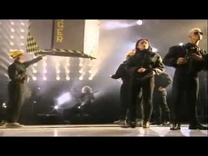 Michael Jackson Flies With a Jet Pack [HD]
