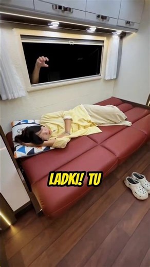 Girl Scared of Ghost 👻😱 Closes Windows & Doors Fast - art / hand craft / skills #shortsvideo