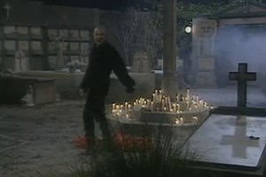 Vamp: Vlad dança "Thriller" no cemitério