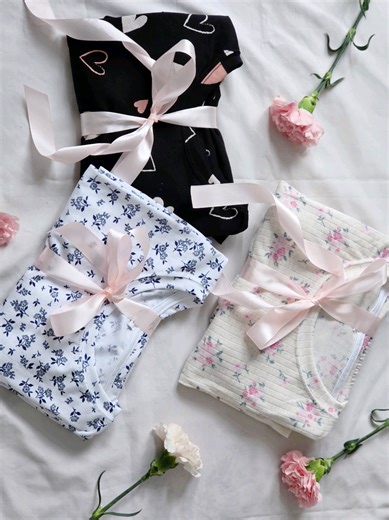 Oversized PJ Set Size S-2XL | Rs. 375 only 💌🌸 WhatsApp us on 57642758 to order yours. #madeinmoris #localbrand #oversizedpjs #fyp