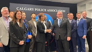 Calgary Police Association endorses Communities First party, Sharp for mayor