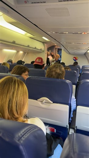 Addi’s thoughts: Plane Edition 🛫 #babyvoiceover #23weeker #bayvlog #southwestairlines