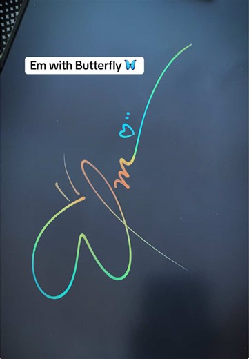 How to sign the letter EM with a butterfly 🦋?!#signatureideas #signaturedesign #howtosign #signatureart #signature