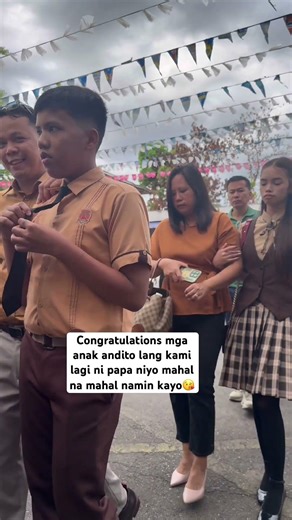 Kasama niyo kami lagi sa lahat ng mga pangarap niyo mga anak mahal namin kayo😘🙏