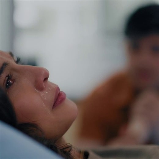 1.9M views · 27K reactions | #AsawaNgAsawaKo: Shaira’s (Liezel Lopez) extreme emotions after Jordan (Rayver Cruz) left her causes her to experience pregnancy bleeding. Will her husband decide to attend to her emergency case? #FullEpisode | GMA Network | Facebook