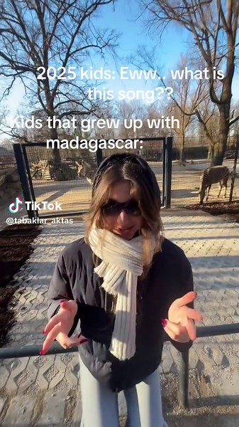 Madagascar Theme Song: I Like to Move It, Move It!
