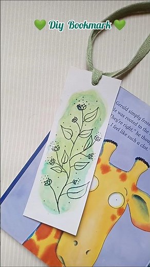 🎨 DIY Watercolour Bookmark Craft | Easy Bookmark Making Idea #BookmarkDIY #diy #easycraft #ytshorts