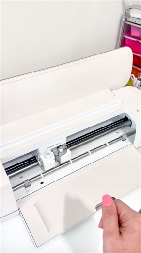 🦃 Thanksgiving is about a month away, which means it’s officially time to start crafting! Whether you’re making shirts for Turkey Day, hosting dinner, or decorating for the season, you do not need to spend money on SVG files, there are so many great freebies out there. So today I pulled together a few free Thanksgiving SVG files to help you get a head start and save some cash. 💰✨ If you want all the download links in one place, just leave me a comment that says LINK and I’ll send them right to