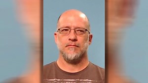 Board votes to fire Alvin teacher after indecency charge