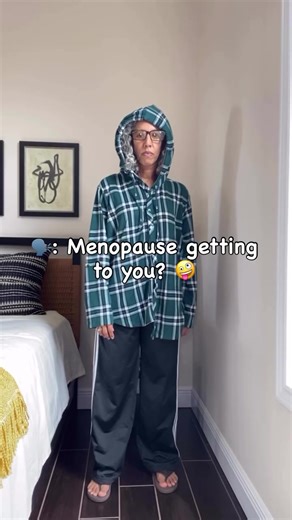 Don’t be fooled. The “old” ladies can still glam up when they want to 😜 #graycurls #grayhair #50pluswomen #greyhairdontcare