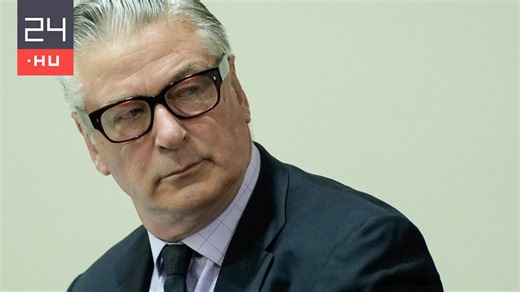 Közel három évvel a forgatáson történt halálos baleset után bemutatják Alec Baldwin westernfilmjét