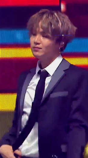 #yoongi #bts #suga 💜🐱 BTS Boy with Luv MMA Live Concert Performance 💜🫰🌸 @rkive @thv @uarmyhope @bts.brightoffical @agustd @bawwow_bam Sharing only No Reuse 🌞 Yoongi Edits Yoongi Reels BTS Edits BTS Reels Taken from Bangtan TV YT Credit @ bts.brightoffcial #민윤기 #agustd #minyoongi #yoongibts #sugabts #btssuga #rapper #music #kpop #idol #btsconcert #btsarmy #btsforever #borahae #btscomeback #btsedits #btsvideos #bangtansonyeondan #bts #v #jk #uarmyhope #박지민 #김석진_민윤기_정호석_김남준_박지민_ #btsexplorepa