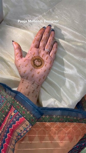 Don’t forget to LIKE, SHARE & SUBSCRIBE for more mehendi tutorials Comment MEHENDI for class details