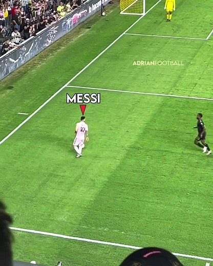 Messi Skills: Best Dribbling Moves and Top Goals Compilation
