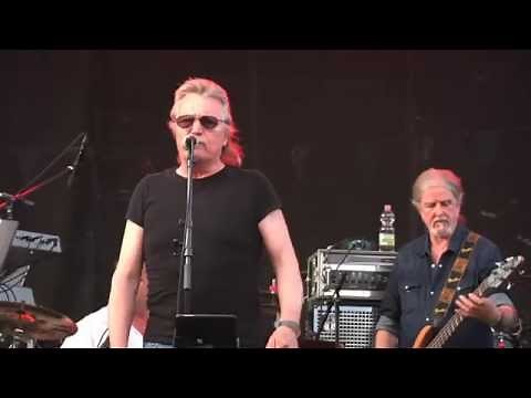 Schmadebeck Dorfrock 2015 Speiches Monokel Blues Band "Oma Krüger"