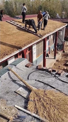 Building a Mud Roof | Leveling and Smoothing Process