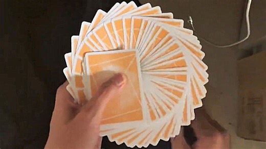 Master magician mesmerizes with dazzling card tricks