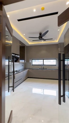 670K views · 4.9K reactions | Latest Modular Kitchen Design #kitchendesign #ahmadinterior #kitchen #reels #reelsvideo #foryoupagereels #homedecor #architecture #LuxuryLiving | Ahmad Interior Design | Facebook