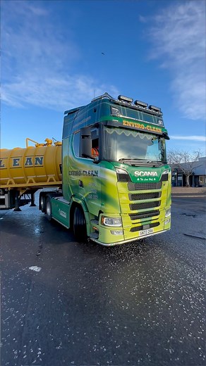New work ready for the New Year Enviro-Clean #flatoutflatbroke #scania #work #truck #trucks #clean #businessgrowth | Flat Out Flat Broke - SJM Transport