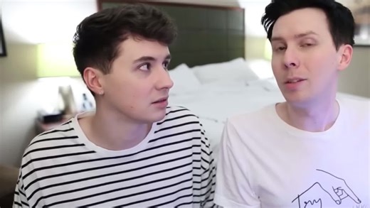 heart eyes howell in the big 26🤥🤥 #danandphil #phan #2016 #fyp | heart eyes howell