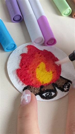 Soothing Sponge Painting: A Relaxing Art Experience