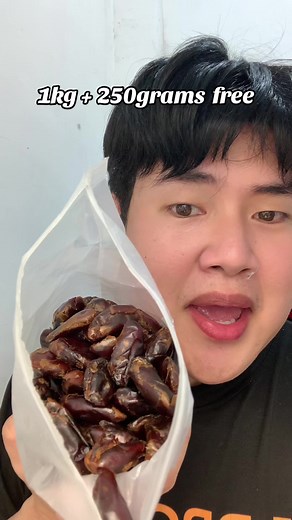 Delicious Dried Dates - Perfect Snack for the Whole Family!