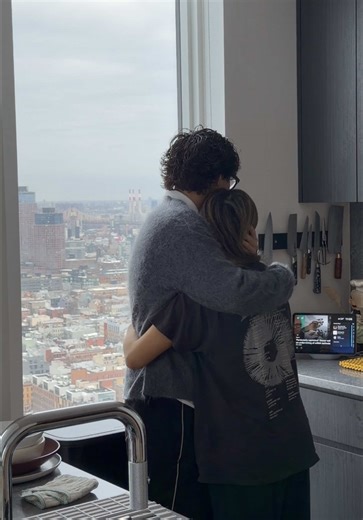 #AmazonAlexaPartner City life as a home cook / food creator / recipe developer is wonderful and the best job in the world.. but trying to stay on top of cooking, video-making, networking, family time, self care, and sleep is a recipe for burnout :/ I’ve learned that I don’t need to overload my cognitive functioning; I just need better systems.. and my Echo Show 11 with built-in Alexa has become my external “brain” handling the (small but important) dish pod restocks and grocery reminders so that