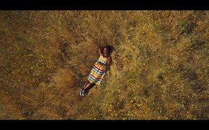 Apple Watch全新夏日广告「Hello Sunshine」