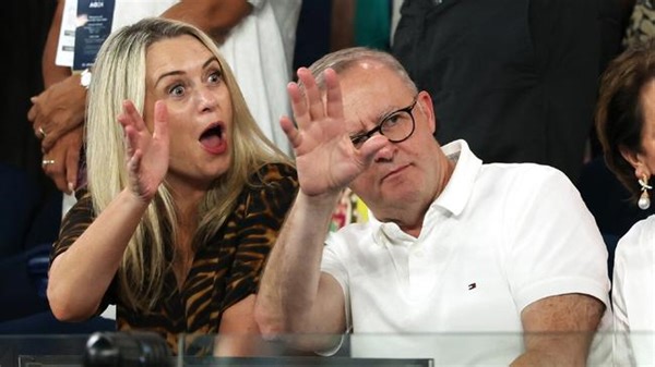 Australian Open crowd booing Anthony Albanese ‘very embarrassing’ for the PM