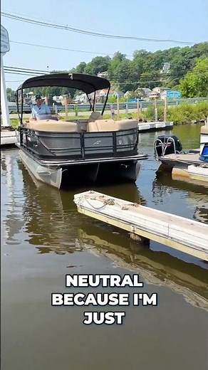 How To Dock a Pontoon Boat in a Narrow Space: Bridge Marina Boating Tip #shorts