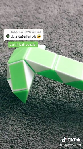 Reply to @joboo11071 ball snake puzzle! 🐩❄️✨ #BoseAllOut #fyp #fidget #snake #BoseAllOut #froou