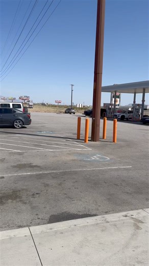 Omg they’re REAL! | Tow truck wags