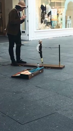 Tap Dancing Jig Puppet - marionettes a la planchette - Exeter 2019 #puppet #shorts #flute