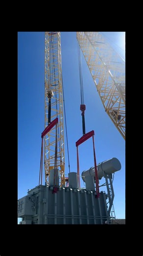 Tandem Picking a 300k Pound Crane