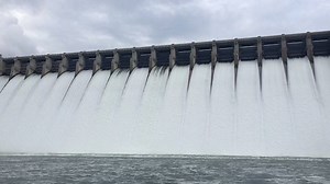 A close up video of all 17 flood gates on Bull Shoals Dam. The flood gates are only open because there are 3 generators out of commission. #gastonswhiteriverresort #gastons #visitarkansas #bullshoalsdam #wearentflooded | Gaston's White River Resort