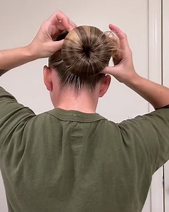 86K views · 111 reactions | How to take off a sleek bun! | MetDaan Hairstyles | Facebook