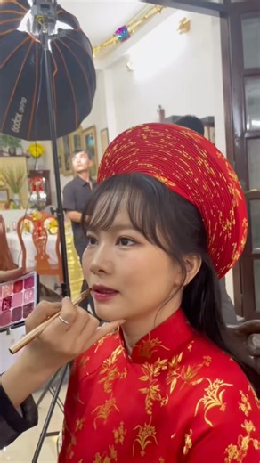 베트남 신부 실제 결혼식 메이크업 | Before → After | Mũ áo dài hành tôi