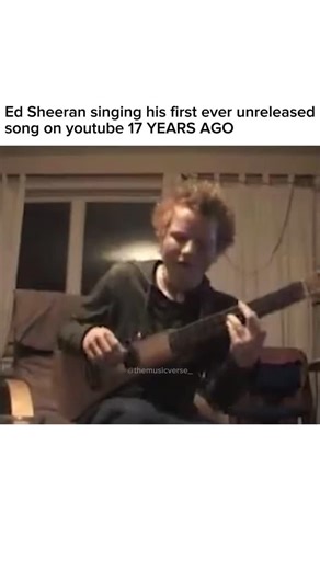 Ed Sheeran before he got famous Follow for more... . . #growback #edsheeran #edsheeranfan #livesinging #live #acoustic #music #song #underratedsongs #themusicverse | themusicverse